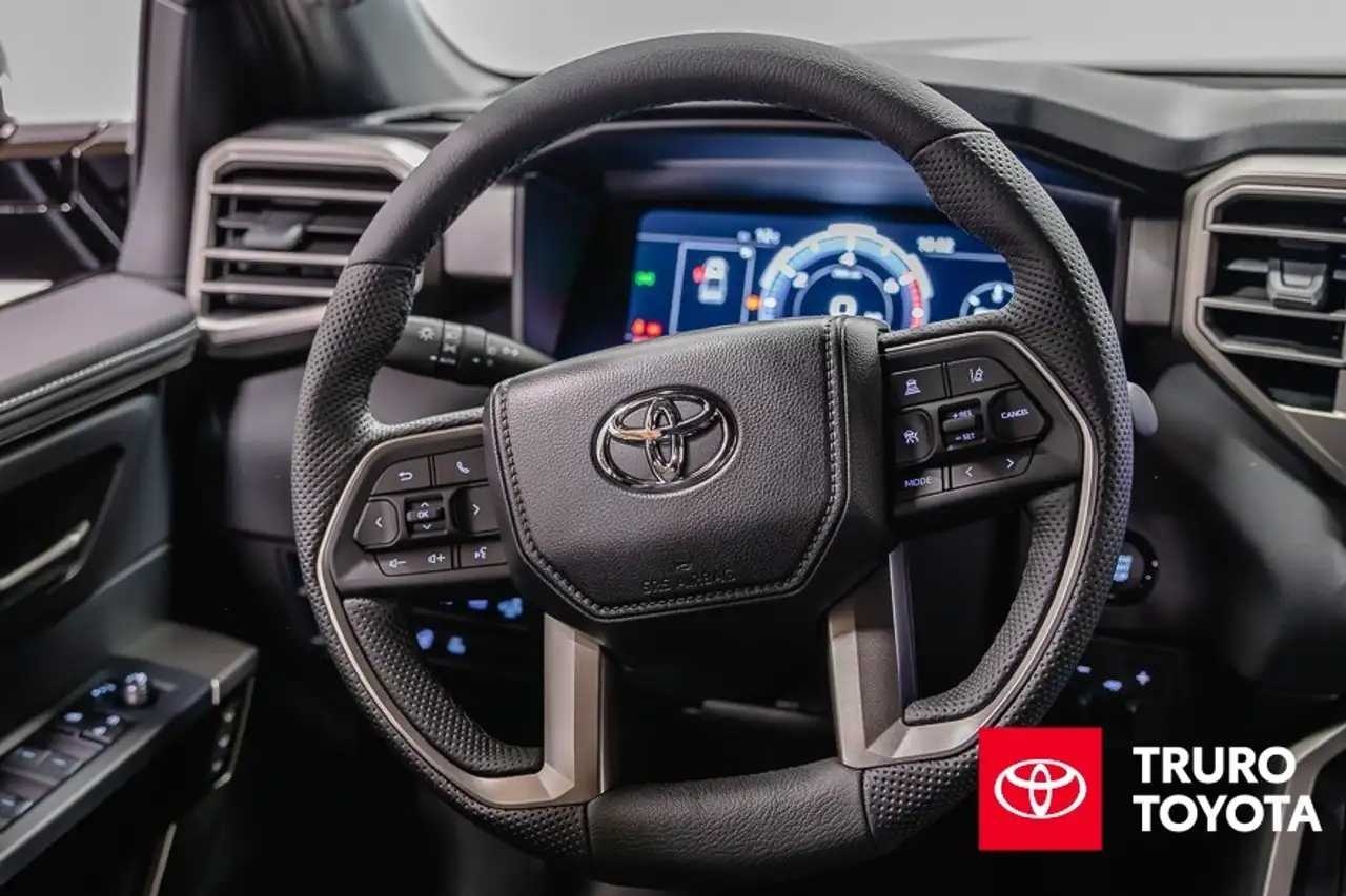 Toyota Tundra снимка Toyota Tundra