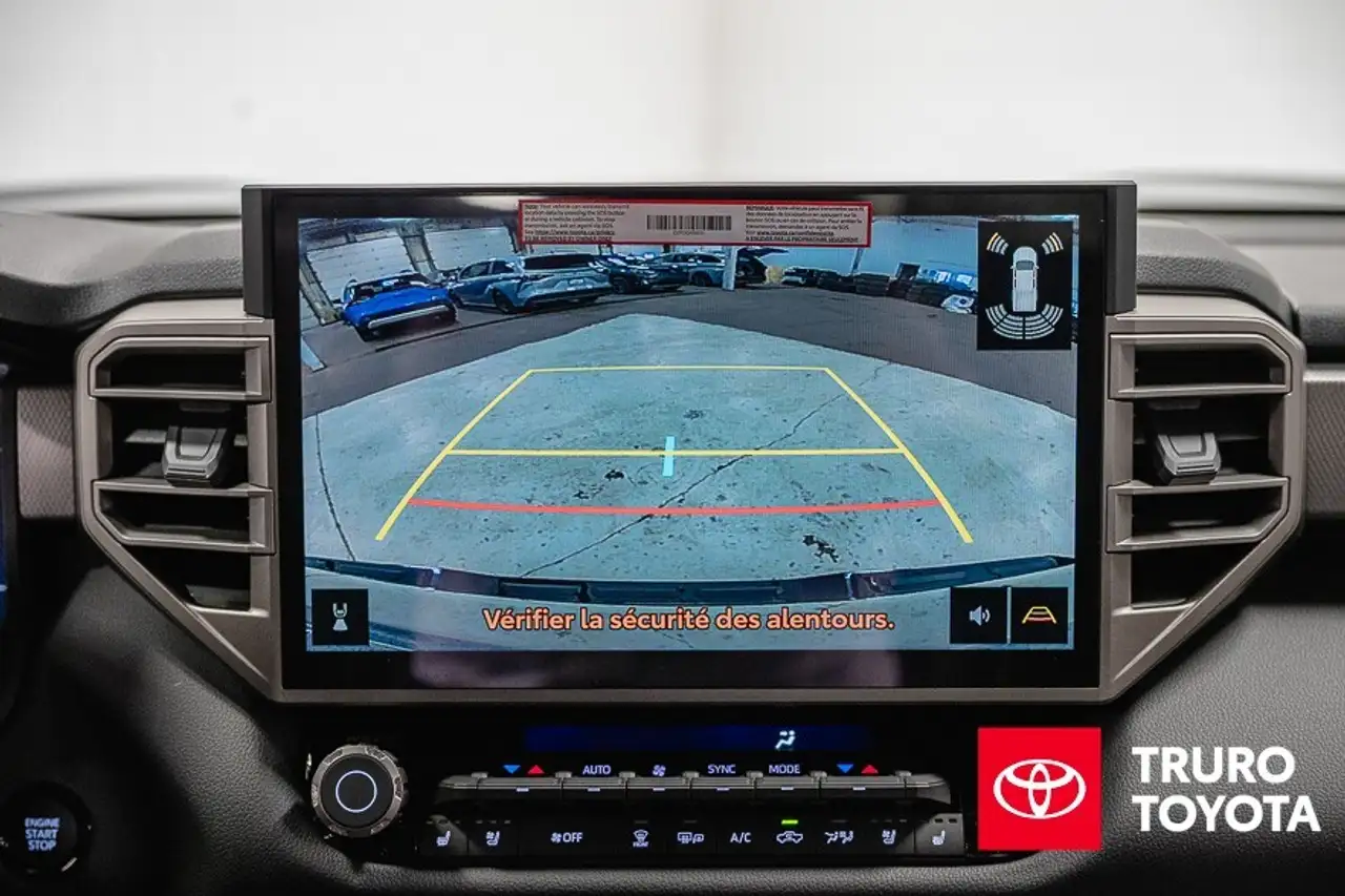 Toyota Tundra снимка Toyota Tundra