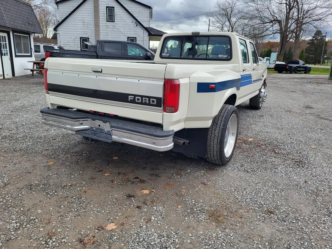 Ford F 350 photo Ford F 350