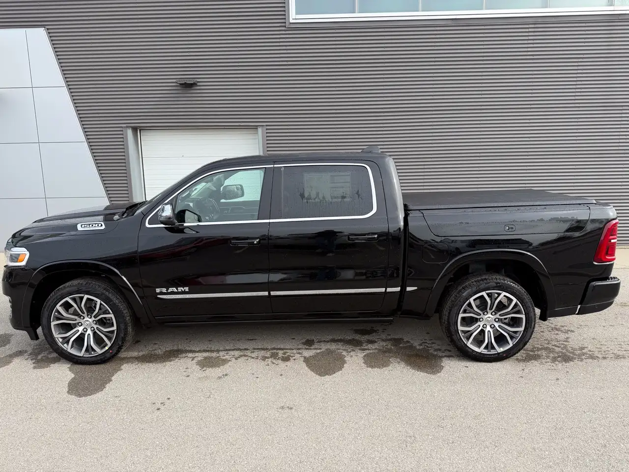RAM 1500 photo RAM 1500