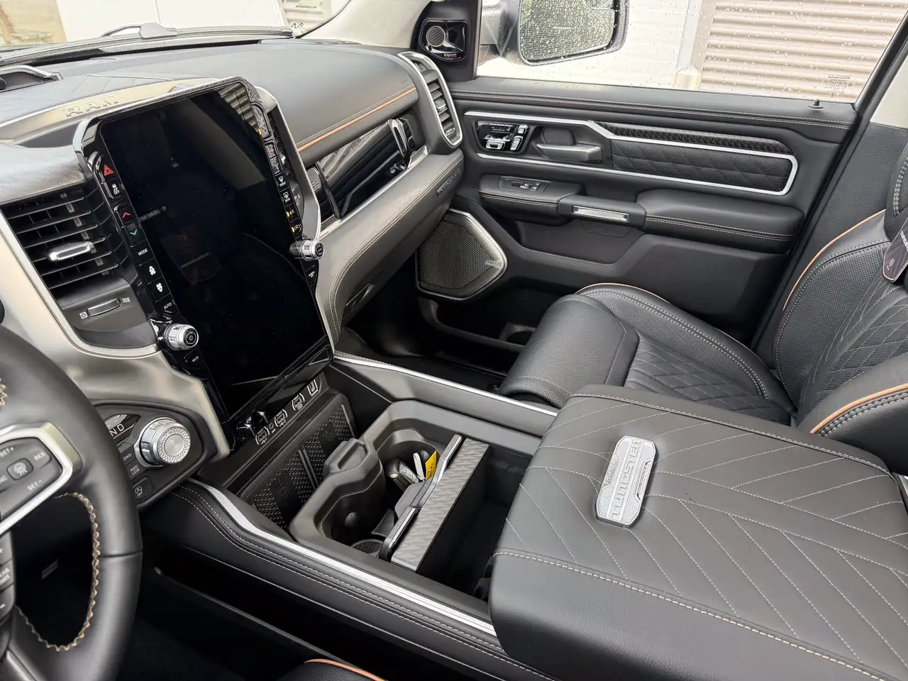 RAM 1500 photo RAM 1500