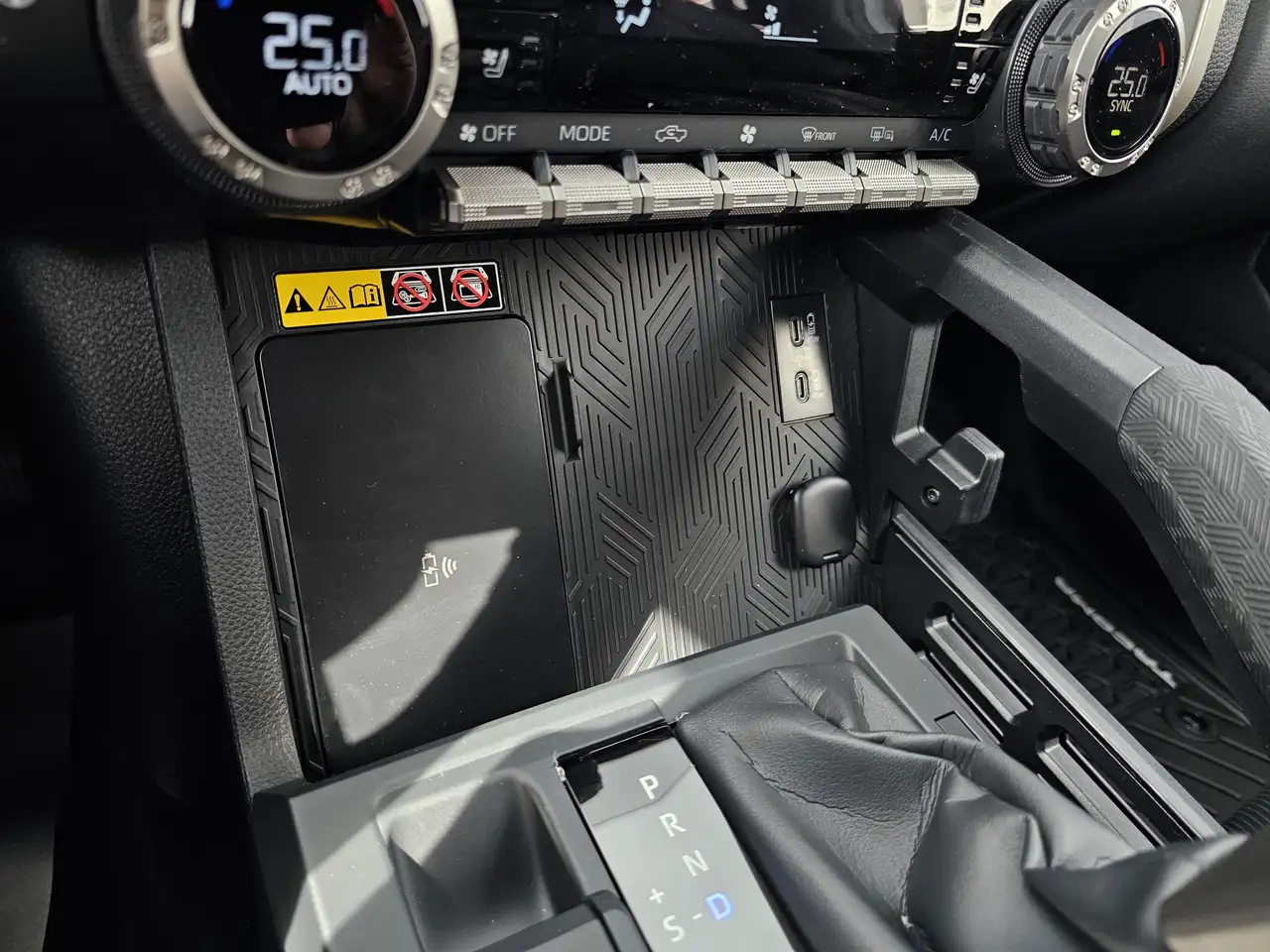 Toyota Tacoma снимка Toyota Tacoma