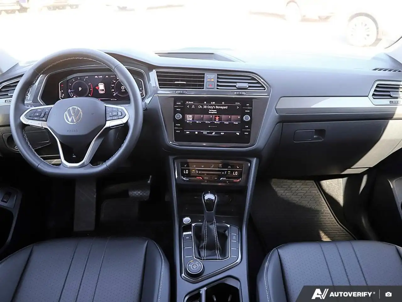 Volkswagen Tiguan снимка Volkswagen Tiguan