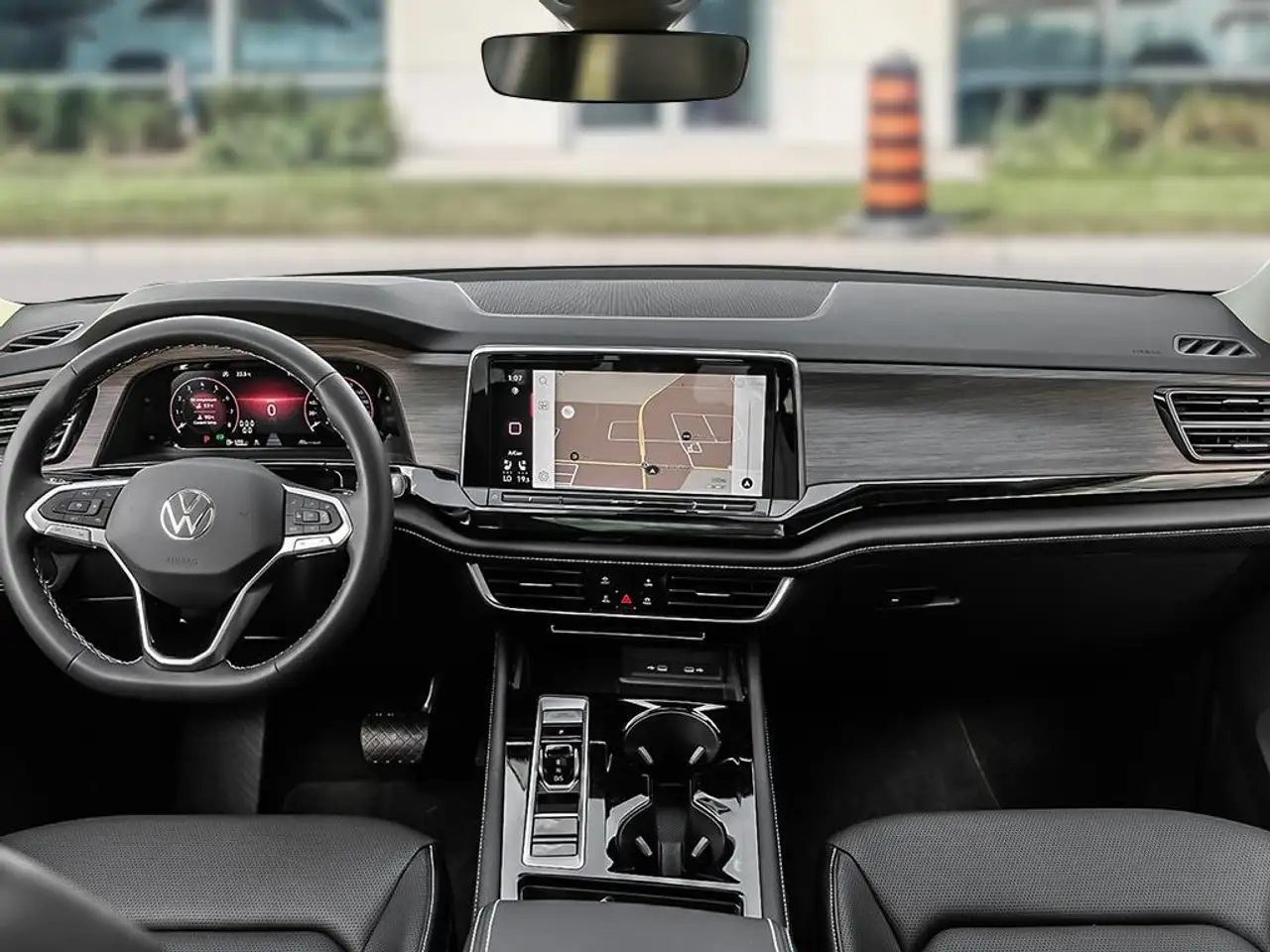 Volkswagen Atlas photo Volkswagen Atlas
