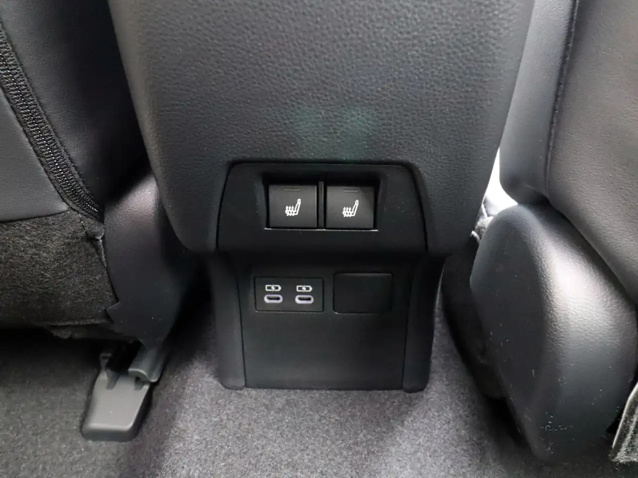 Toyota Prius снимка Toyota Prius