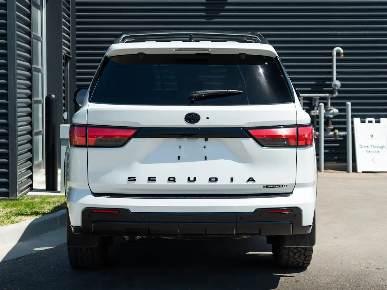 Toyota Sequoia photo Toyota Sequoia