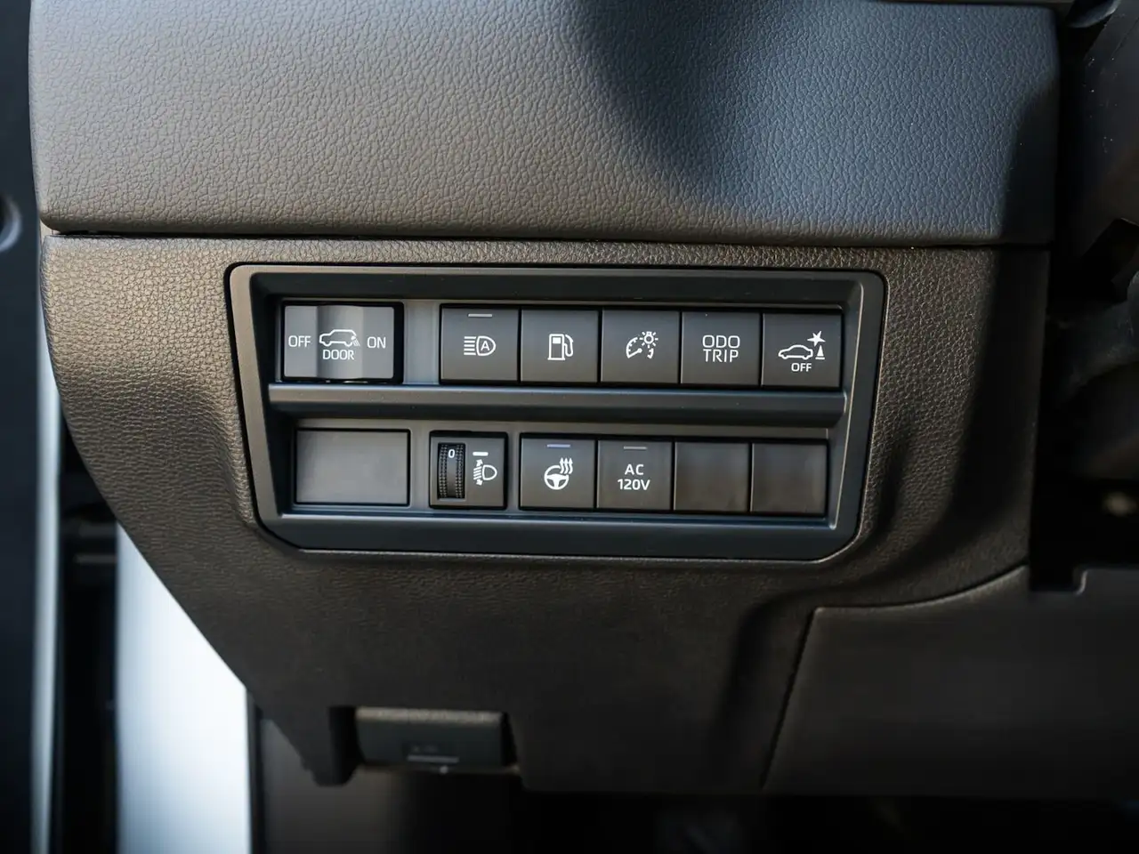Toyota Sequoia photo Toyota Sequoia