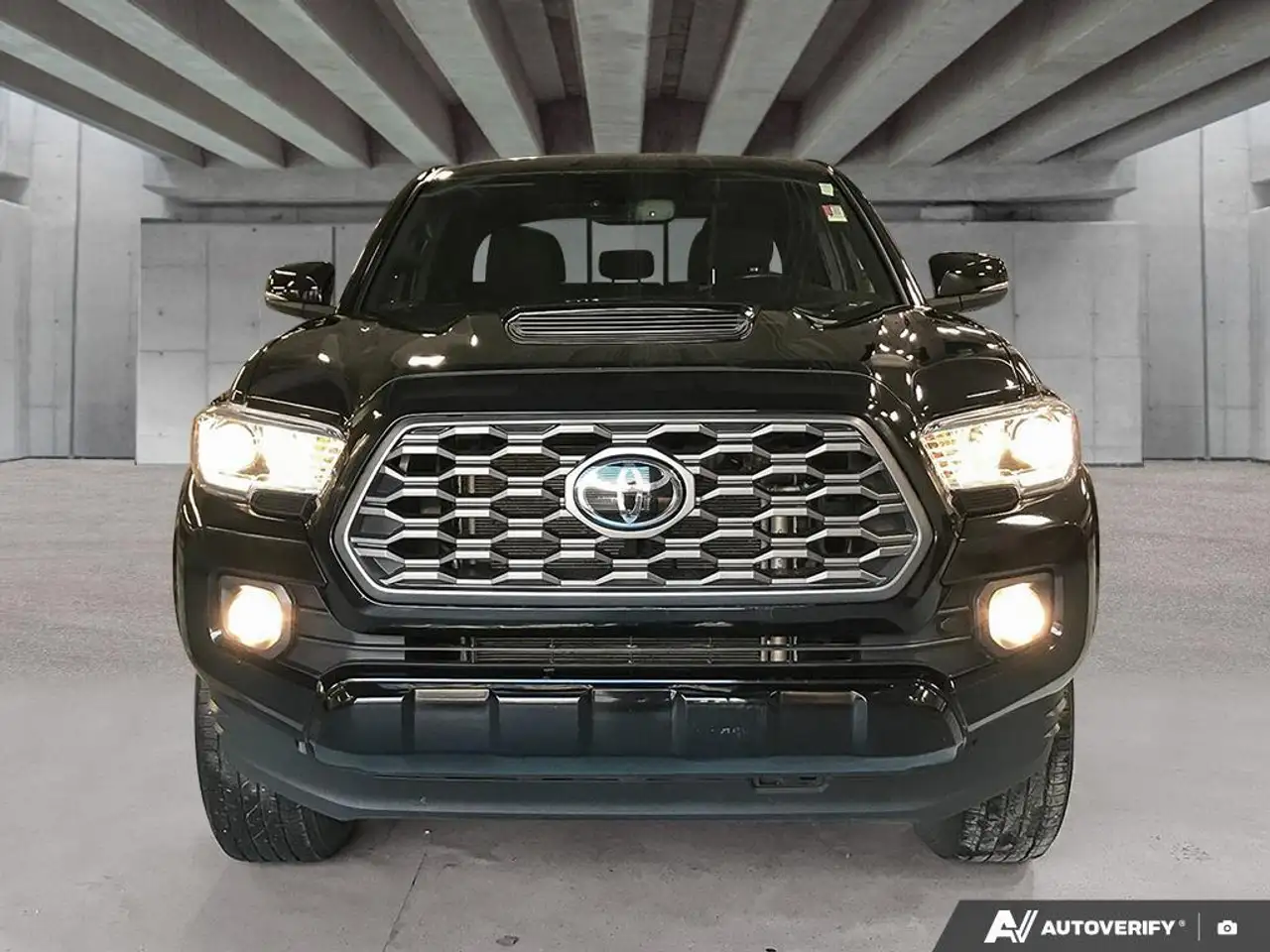 Toyota Tacoma снимка Toyota Tacoma