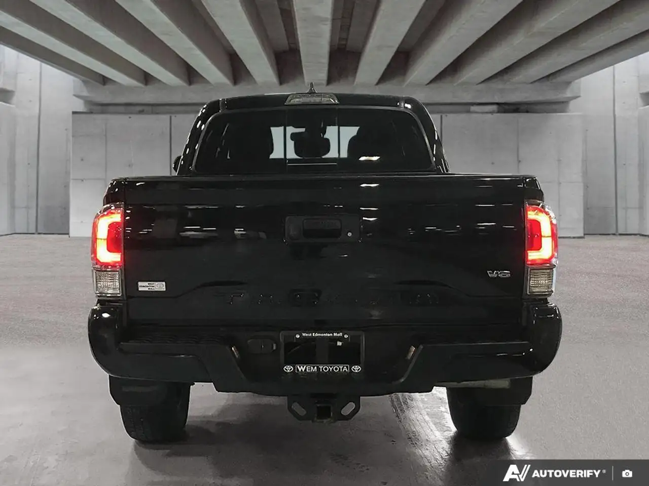 Toyota Tacoma снимка Toyota Tacoma