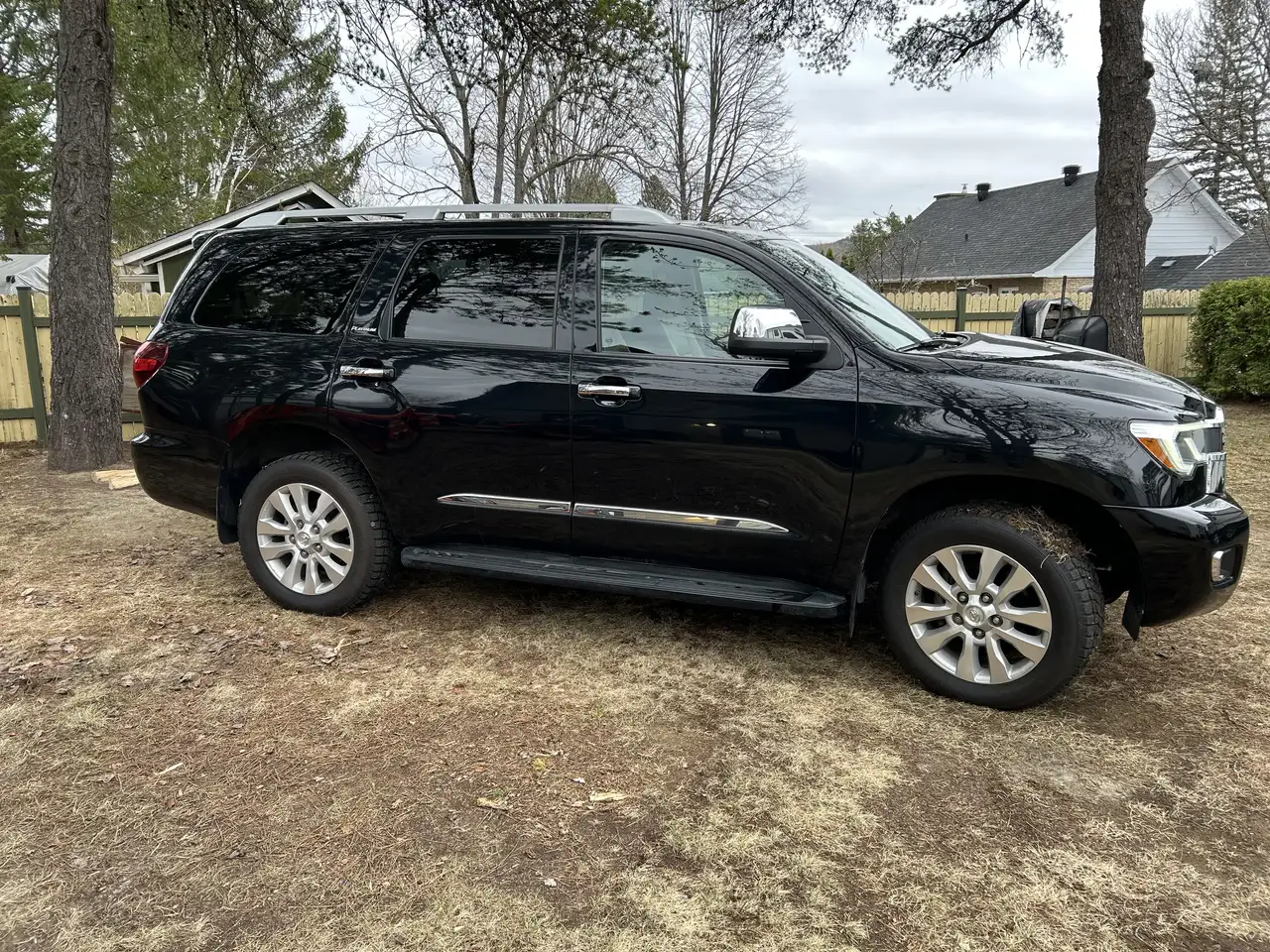 Toyota Sequoia fotografie Toyota Sequoia