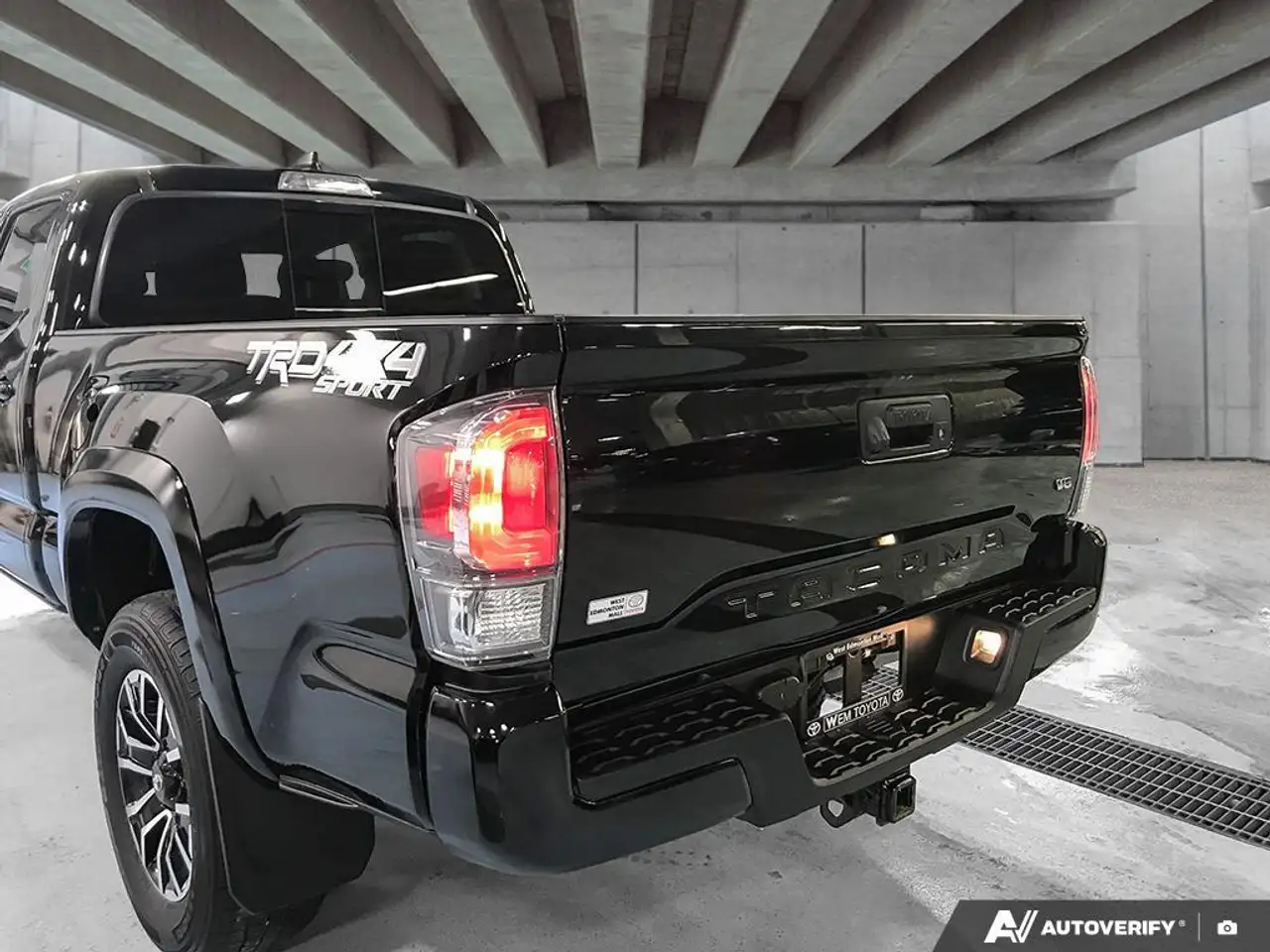 Toyota Tacoma снимка Toyota Tacoma