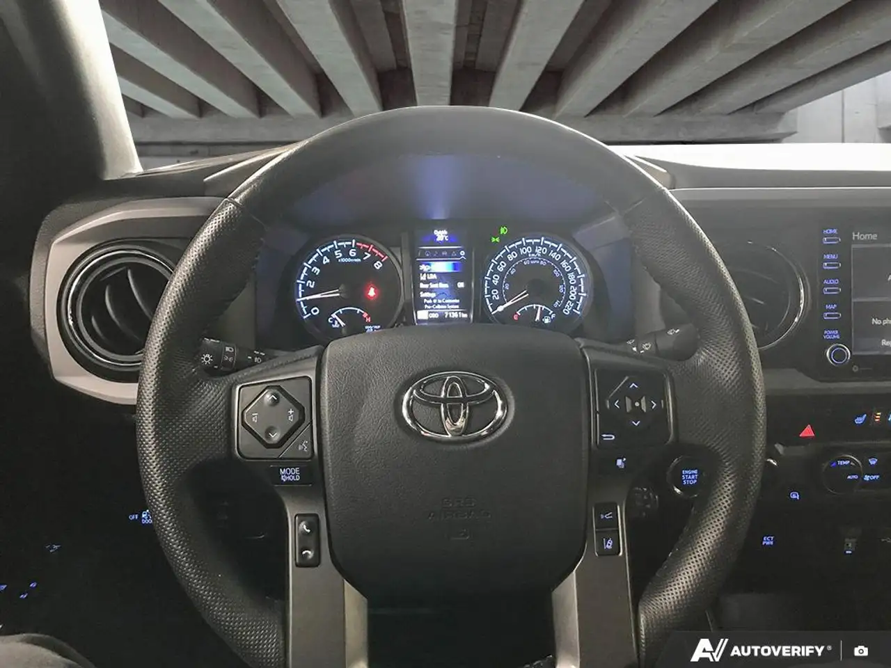 Toyota Tacoma снимка Toyota Tacoma