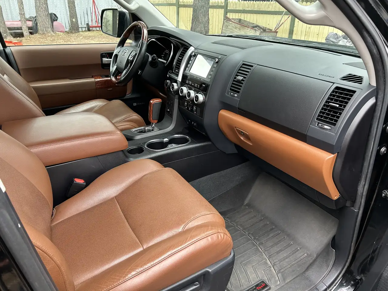 Toyota Sequoia fotografie Toyota Sequoia
