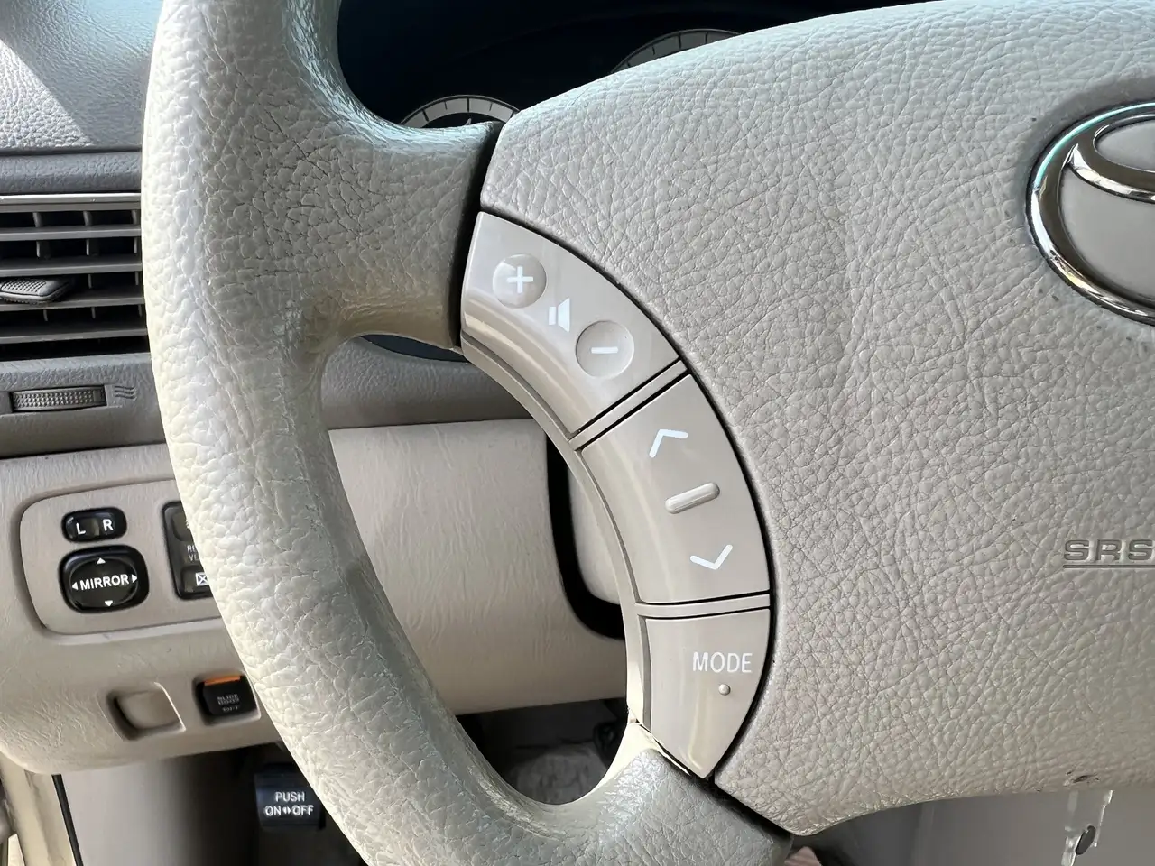 Toyota Sienna photo Toyota Sienna