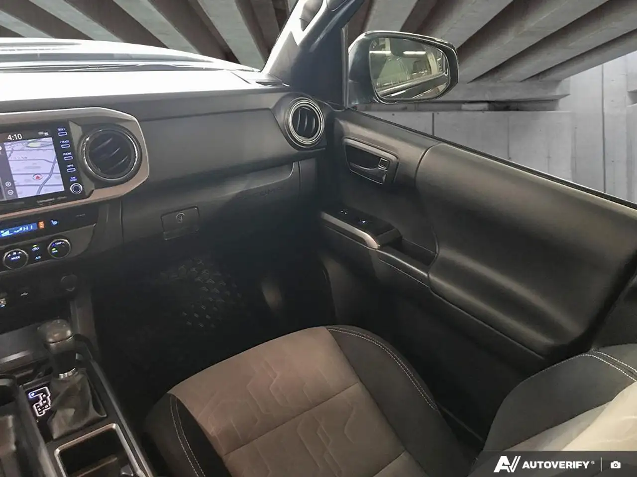 Toyota Tacoma снимка Toyota Tacoma