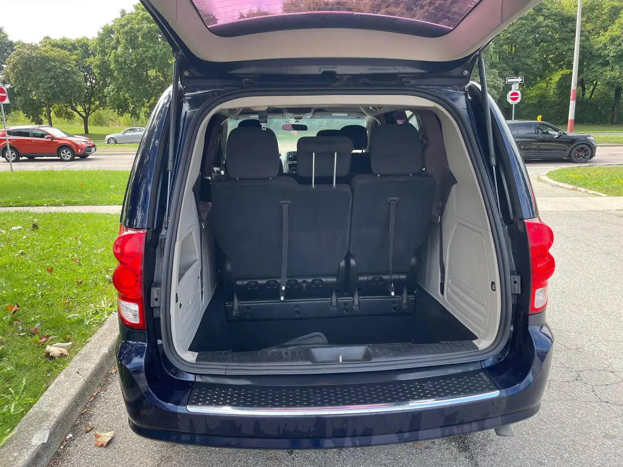 Dodge Grand Caravan fotografie Dodge Grand Caravan