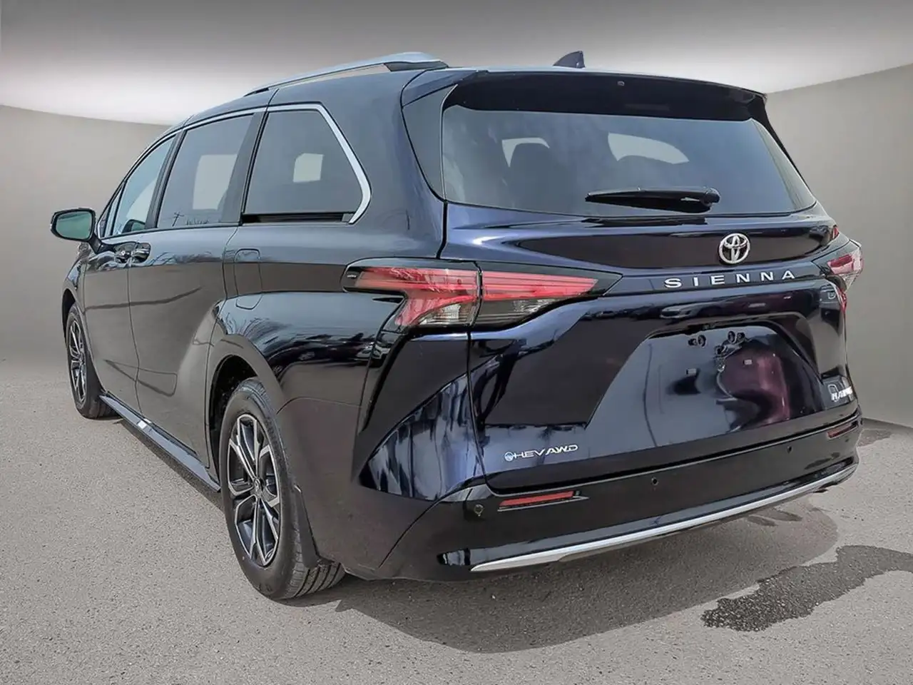 Toyota Sienna снимка Toyota Sienna