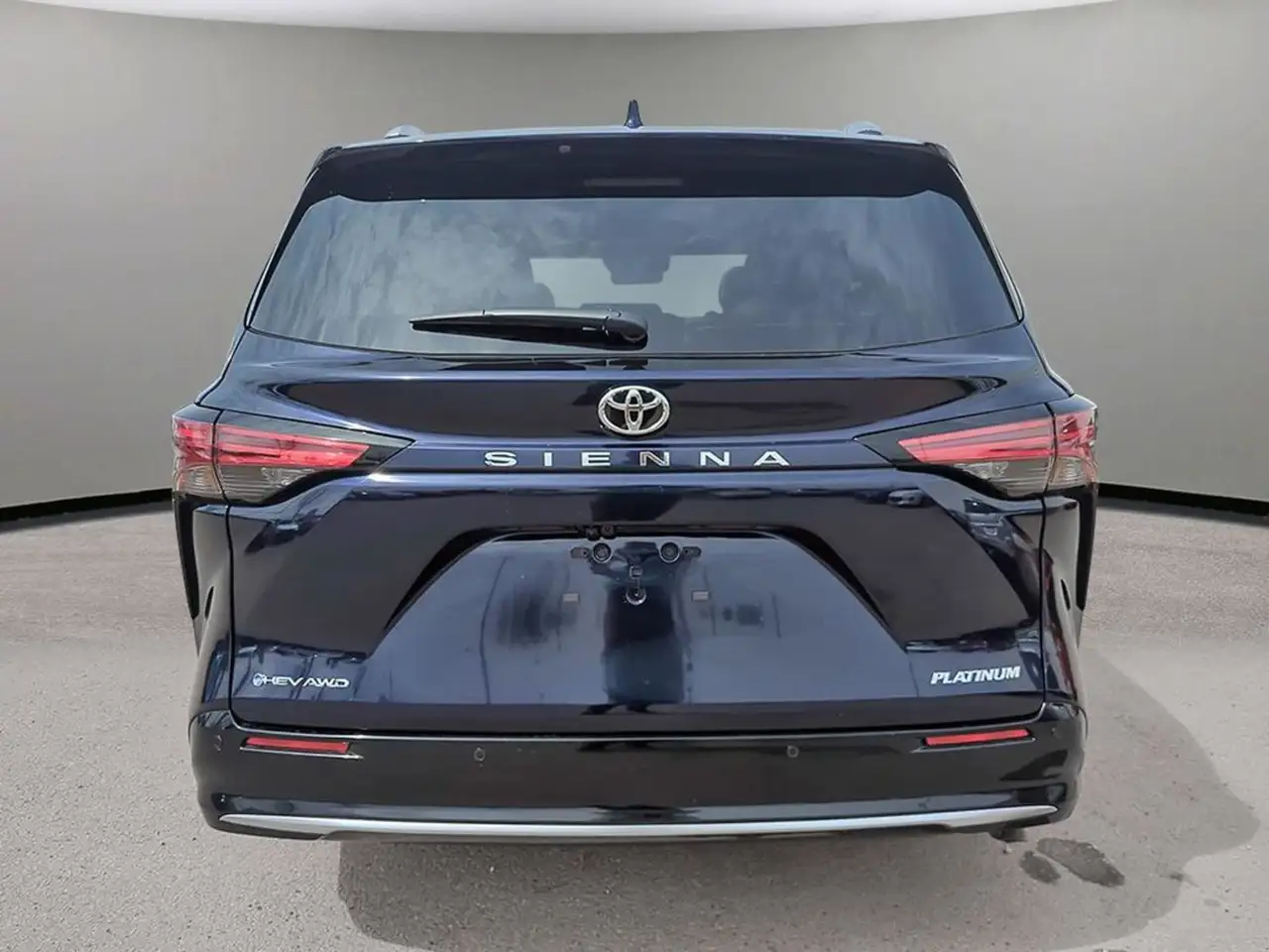 Toyota Sienna снимка Toyota Sienna