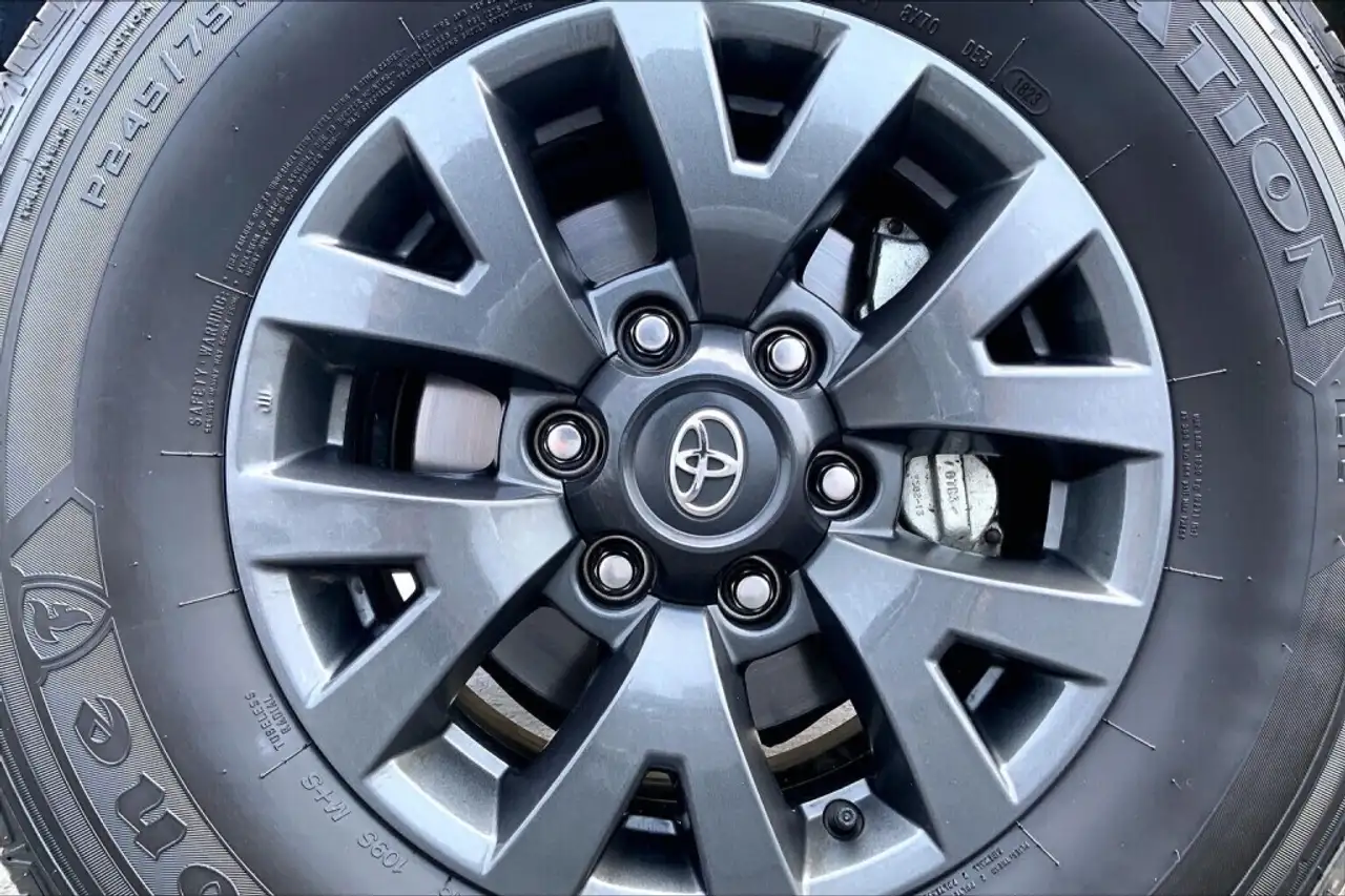 Toyota Tacoma снимка Toyota Tacoma