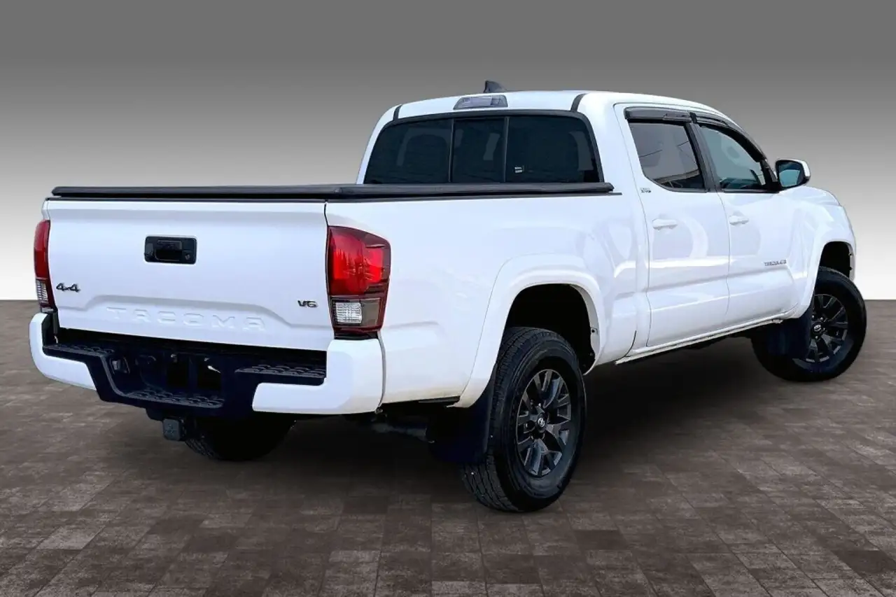 Toyota Tacoma снимка Toyota Tacoma