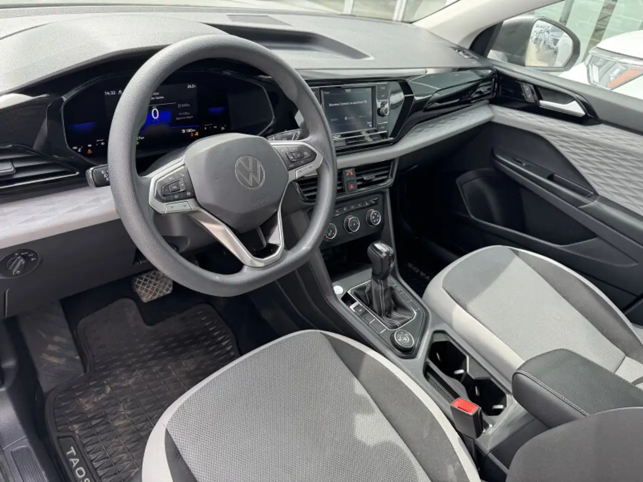 Volkswagen Taos снимка Volkswagen Taos