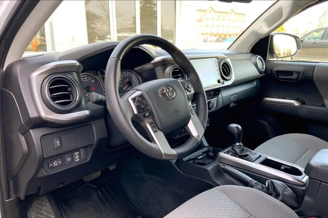 Toyota Tacoma снимка Toyota Tacoma