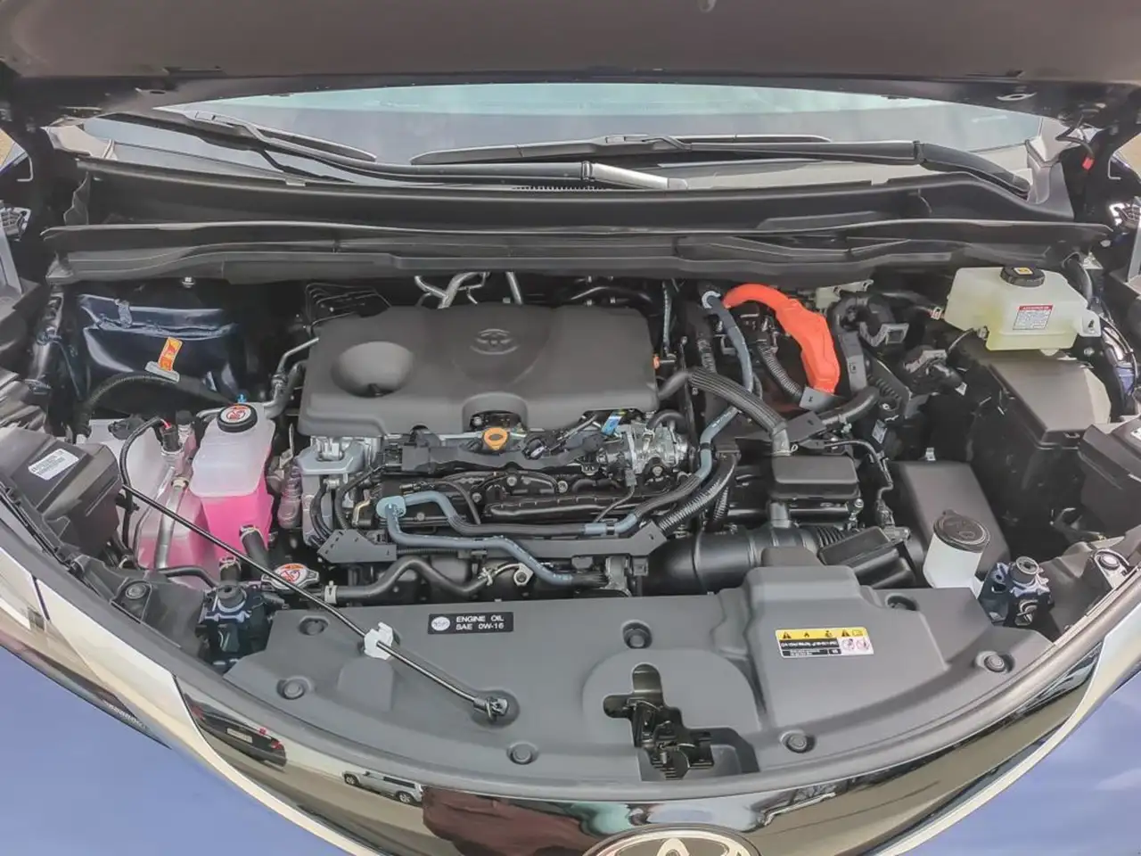 Toyota Sienna снимка Toyota Sienna