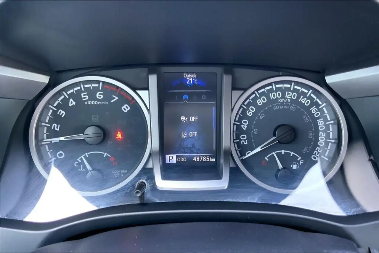 Toyota Tacoma снимка Toyota Tacoma