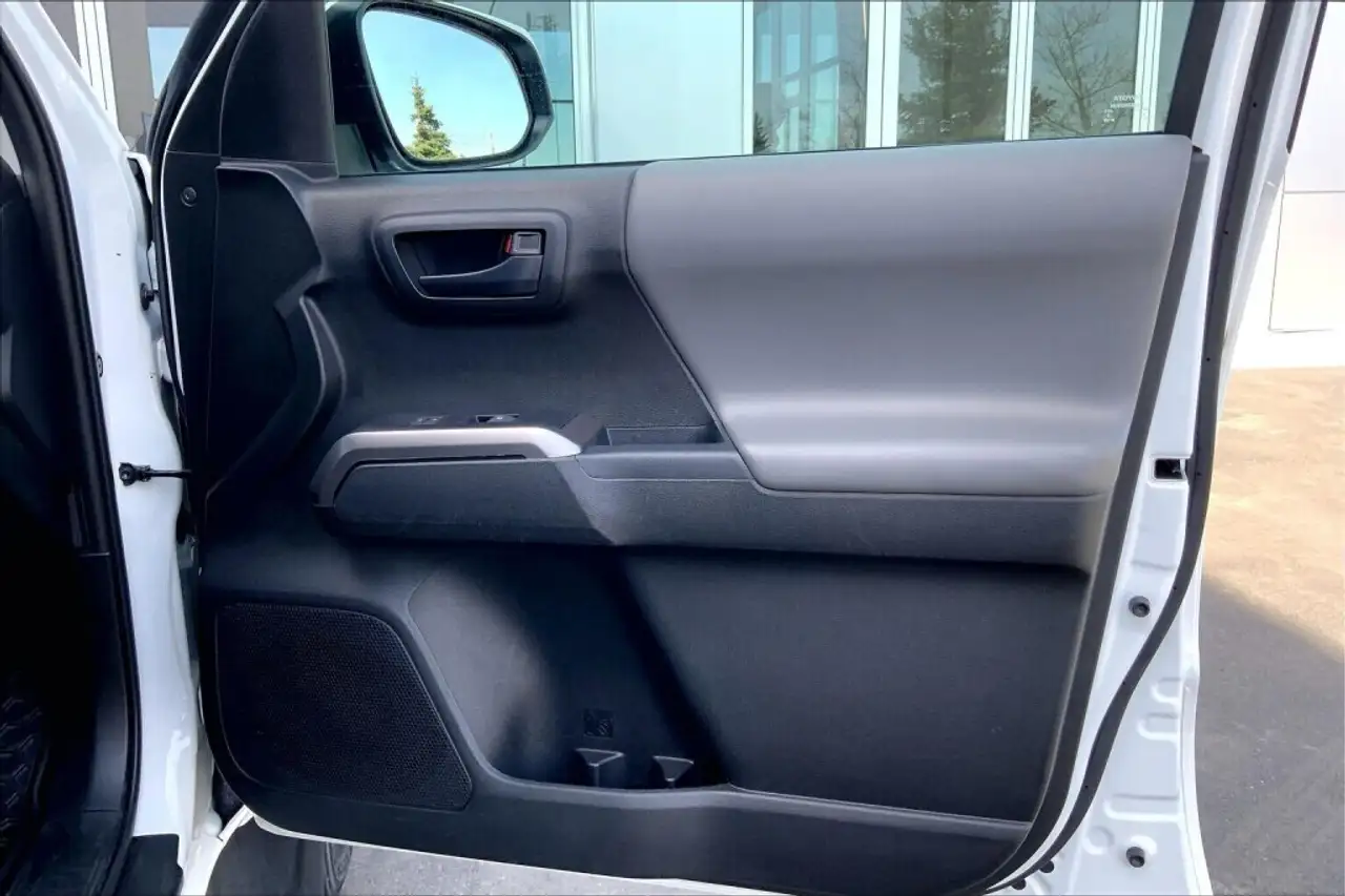 Toyota Tacoma снимка Toyota Tacoma