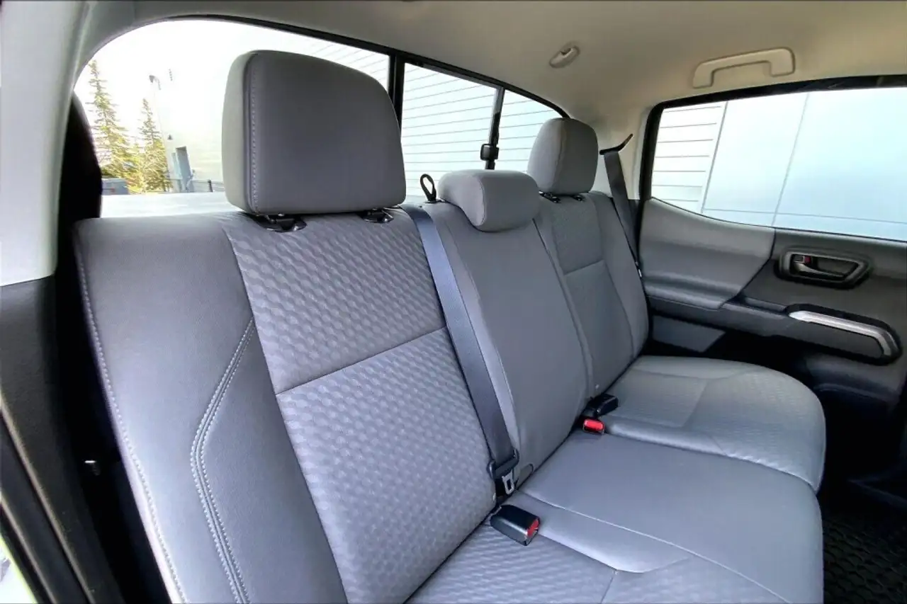 Toyota Tacoma снимка Toyota Tacoma
