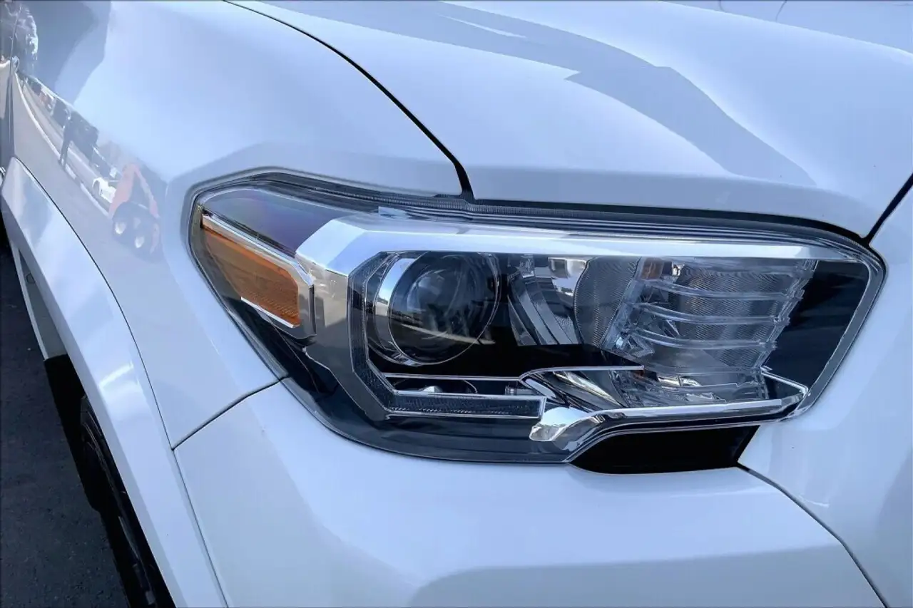 Toyota Tacoma снимка Toyota Tacoma