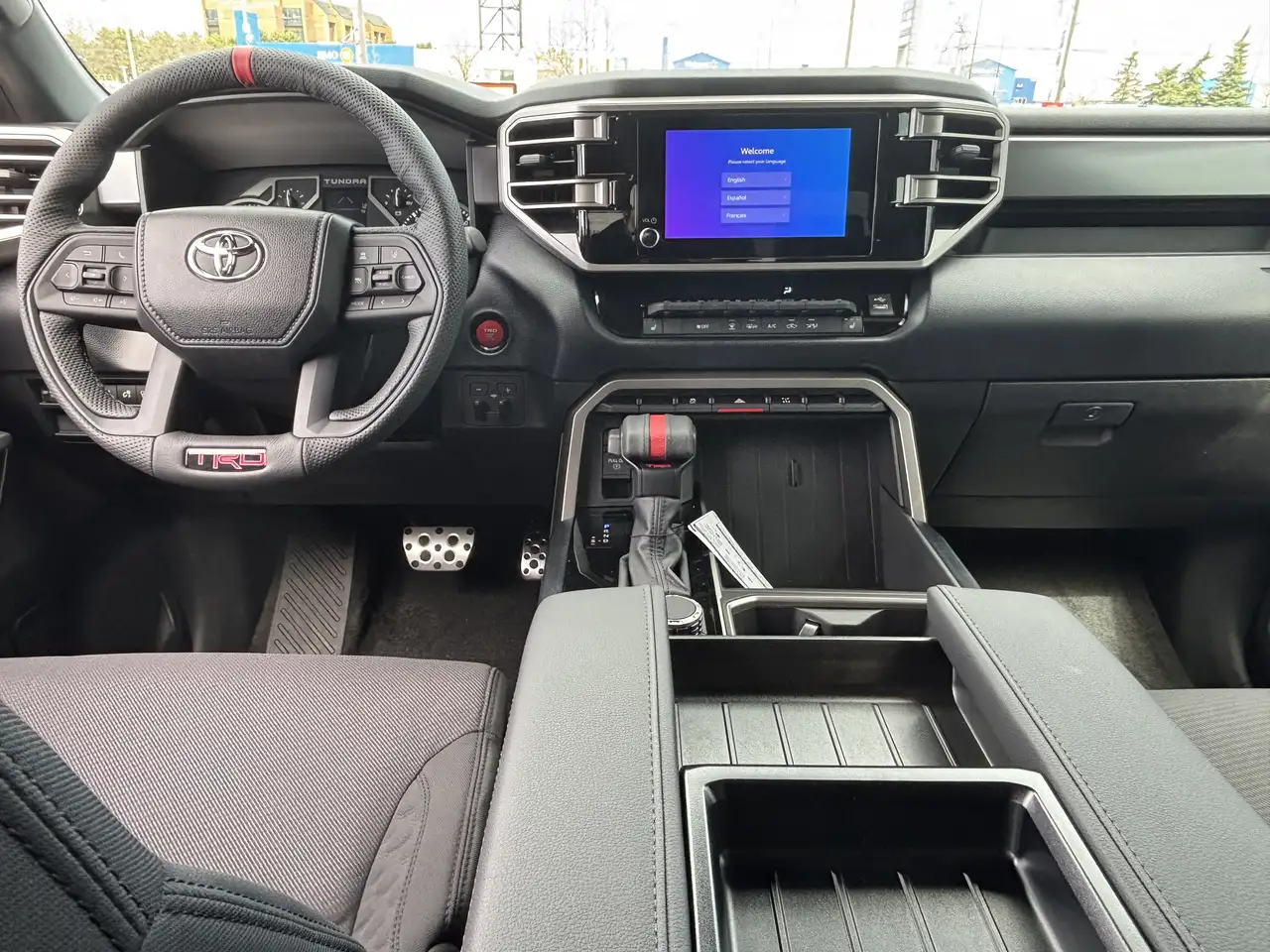 Toyota Tundra снимка Toyota Tundra