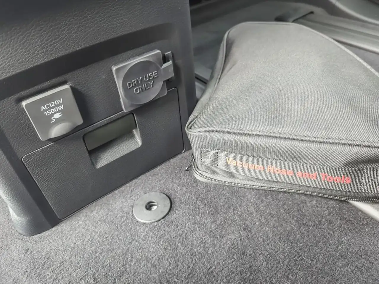 Toyota Sienna снимка Toyota Sienna
