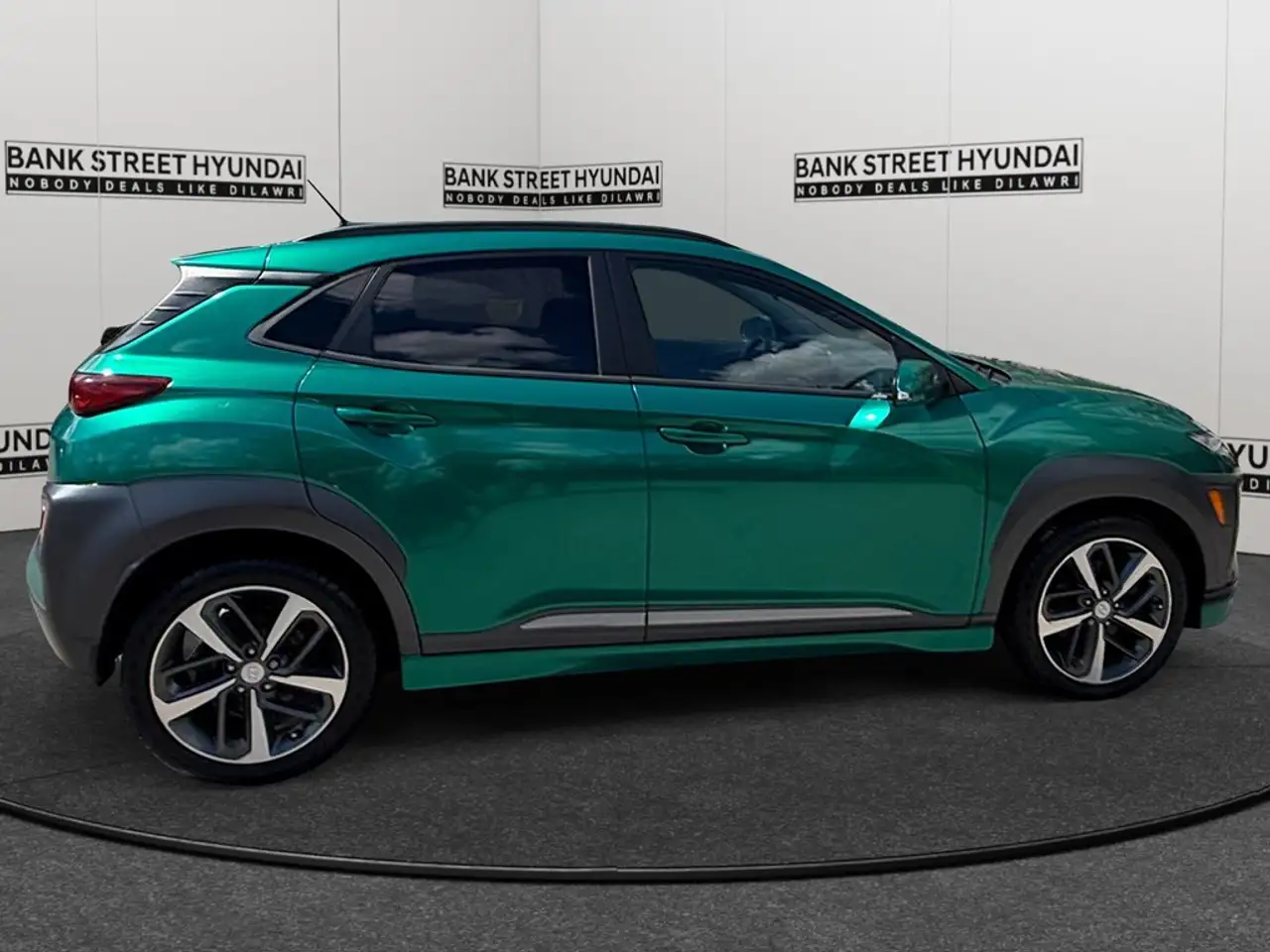Hyundai KONA снимка Hyundai KONA