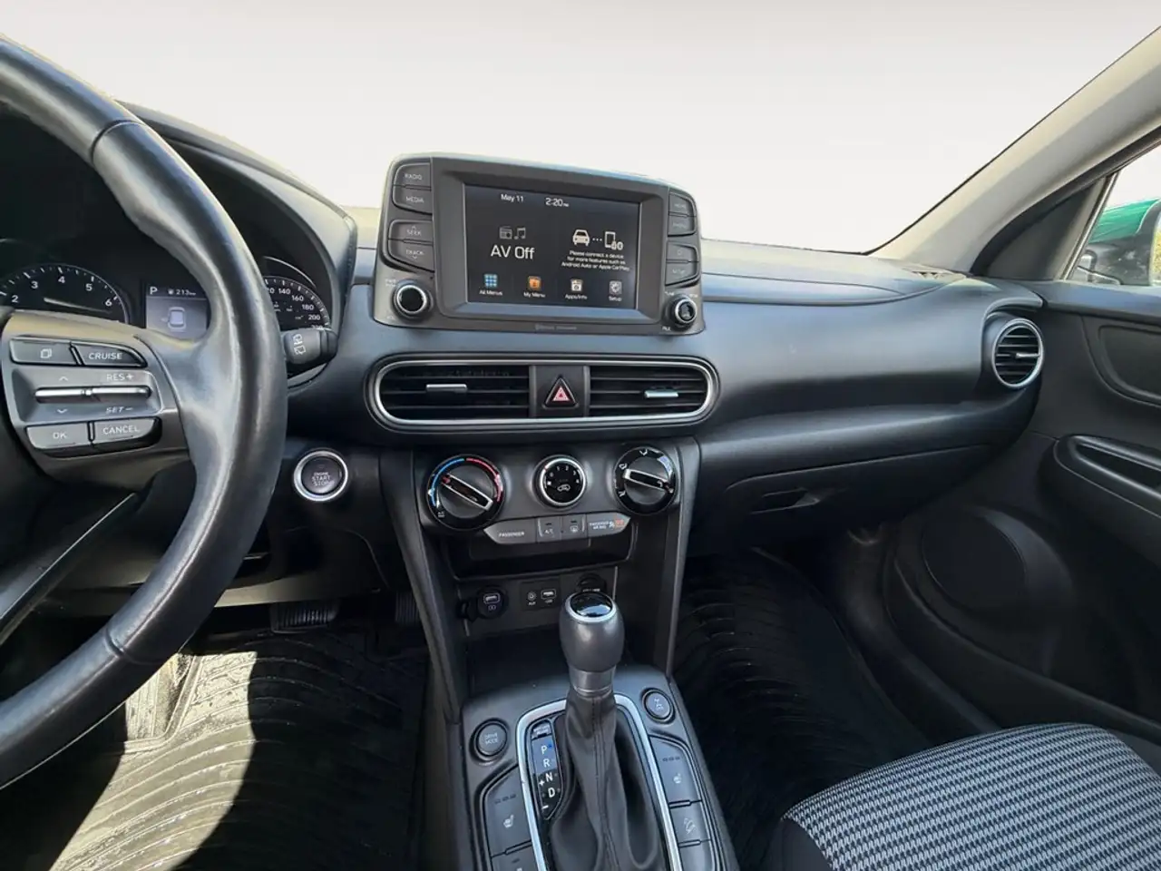 Hyundai KONA снимка Hyundai KONA