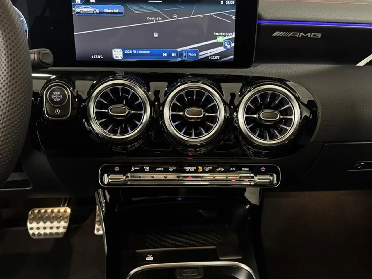 Mercedes-Benz CLA снимка Mercedes-Benz CLA