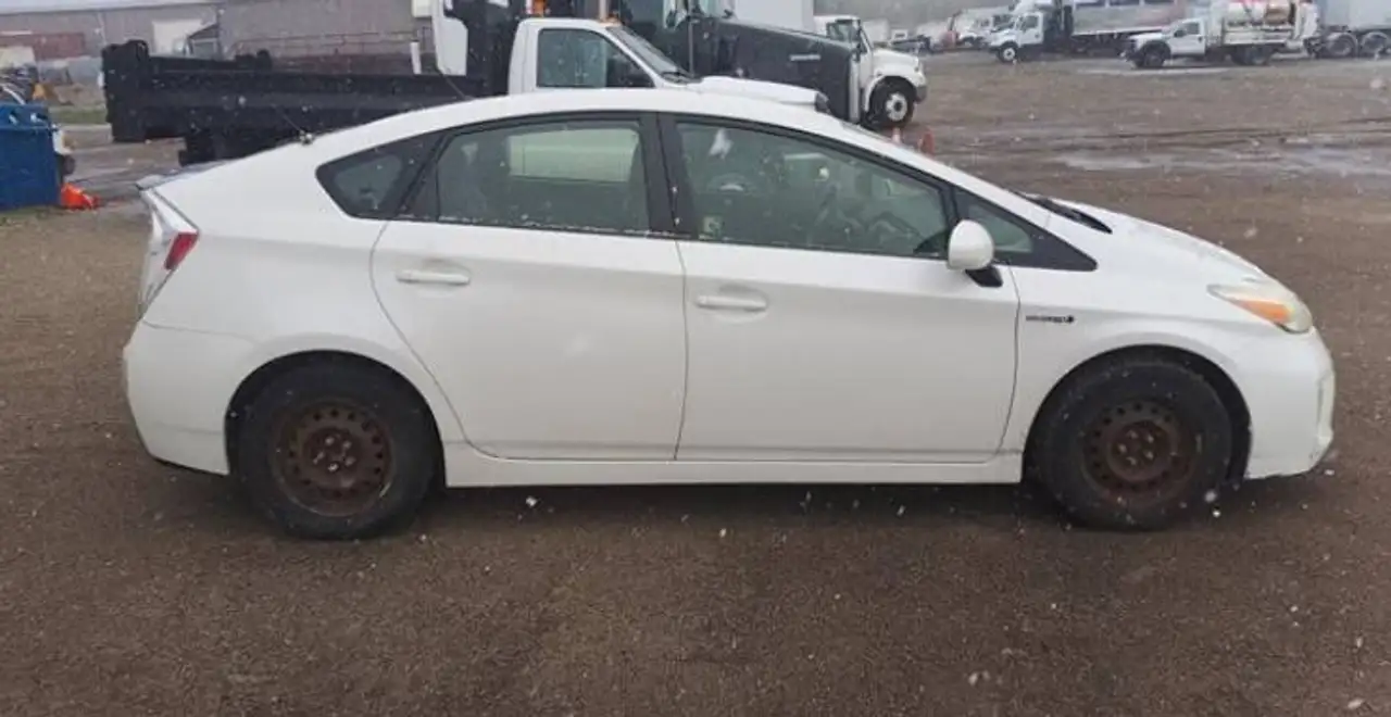 Toyota Prius снимка Toyota Prius