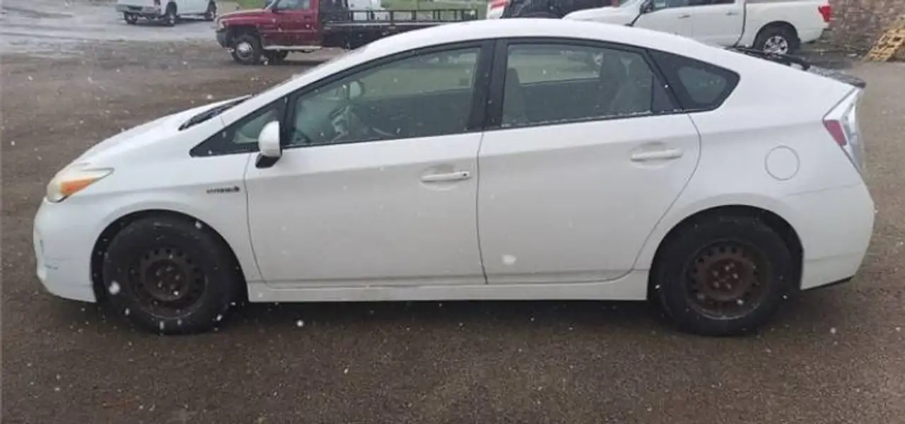 Toyota Prius снимка Toyota Prius