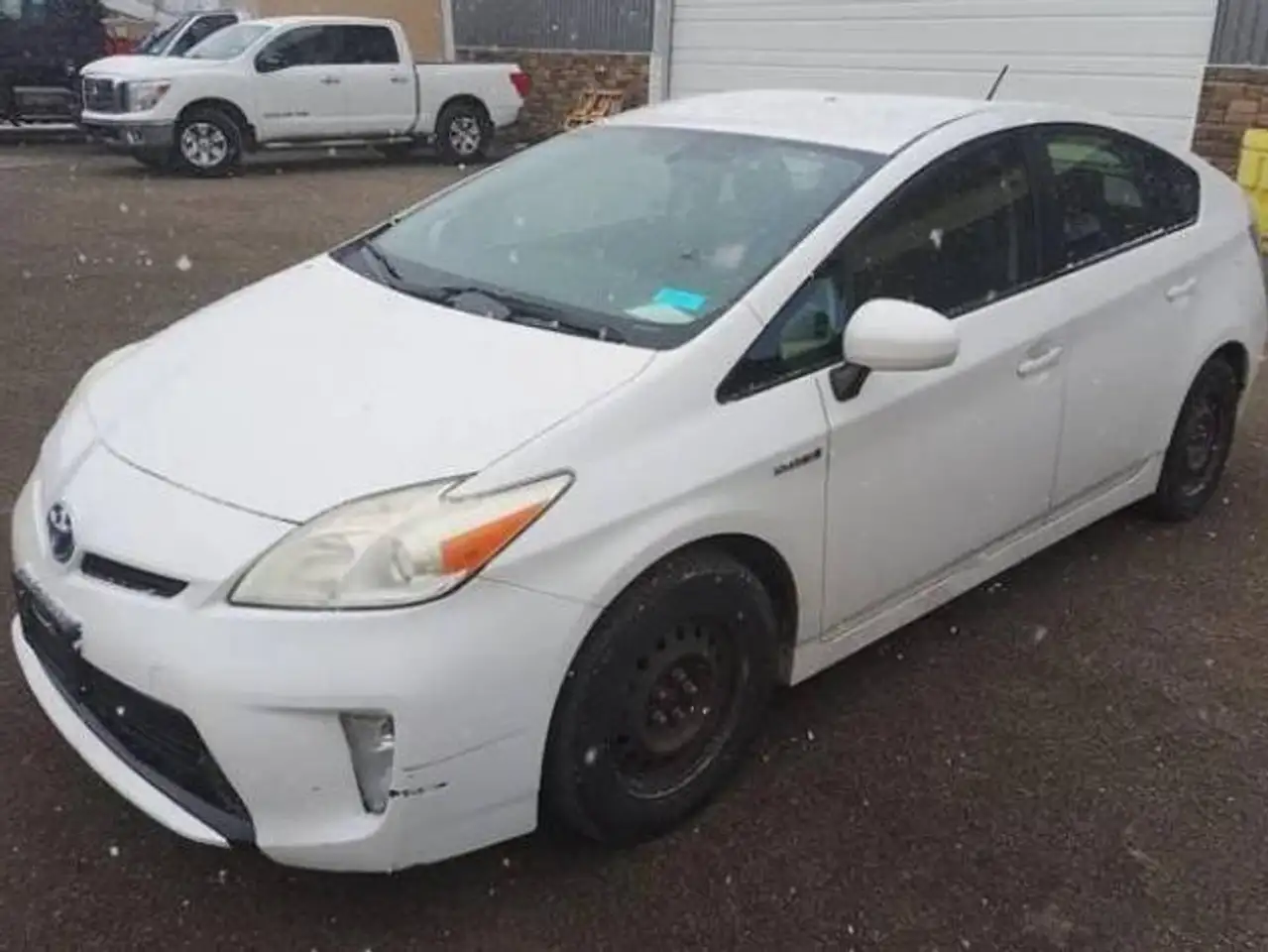 Toyota Prius снимка Toyota Prius