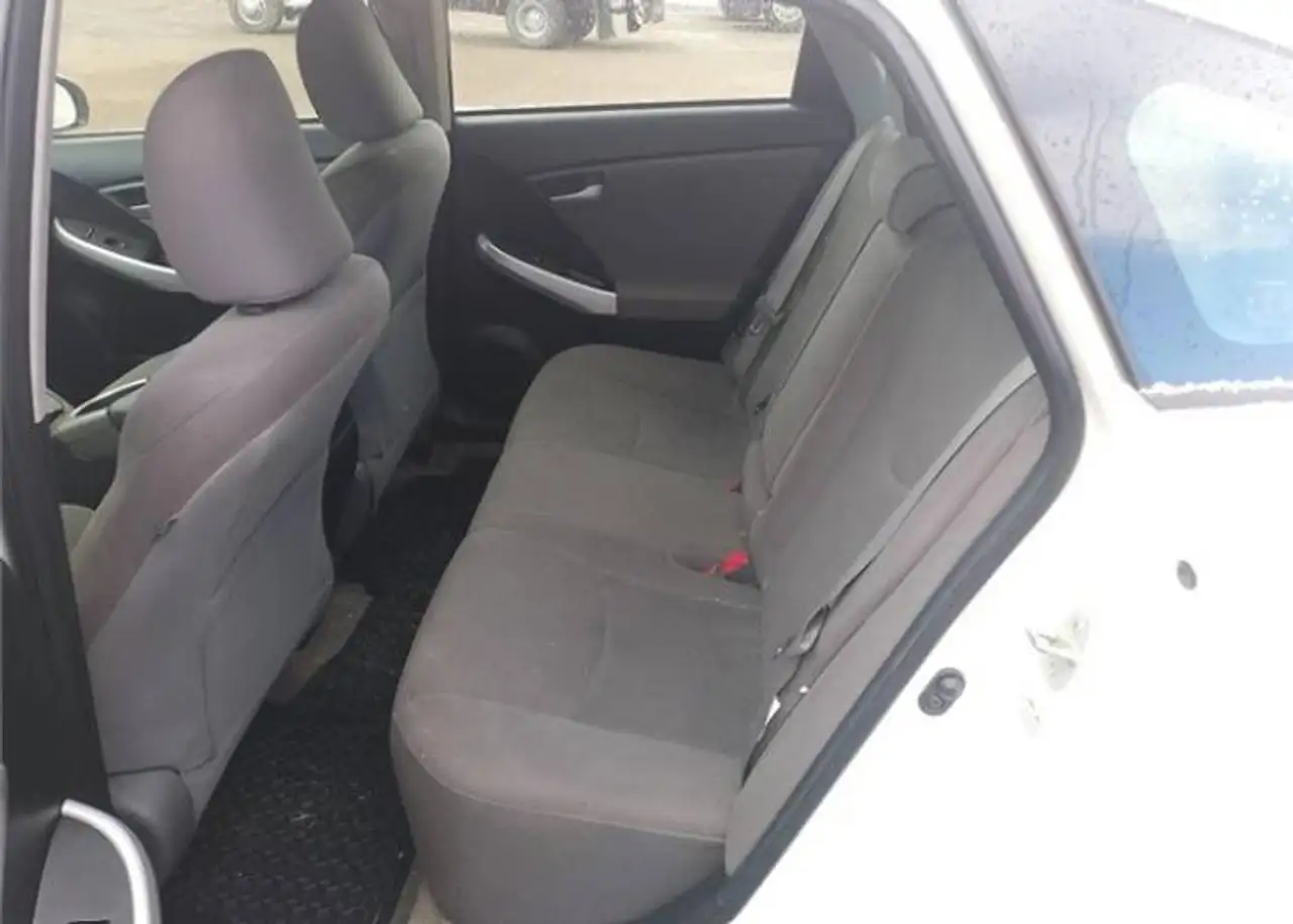 Toyota Prius снимка Toyota Prius