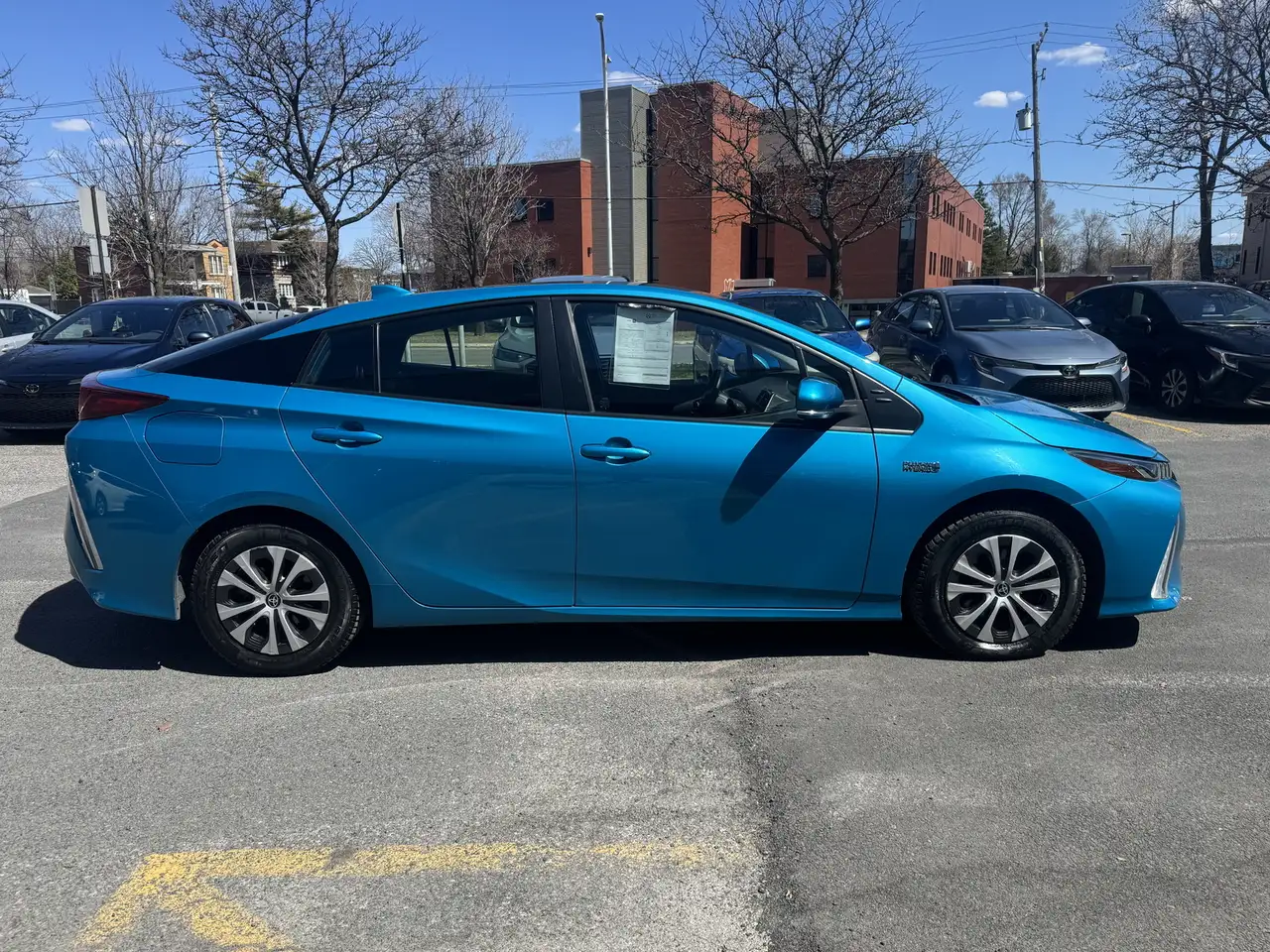 Toyota Prius Prime снимка Toyota Prius Prime