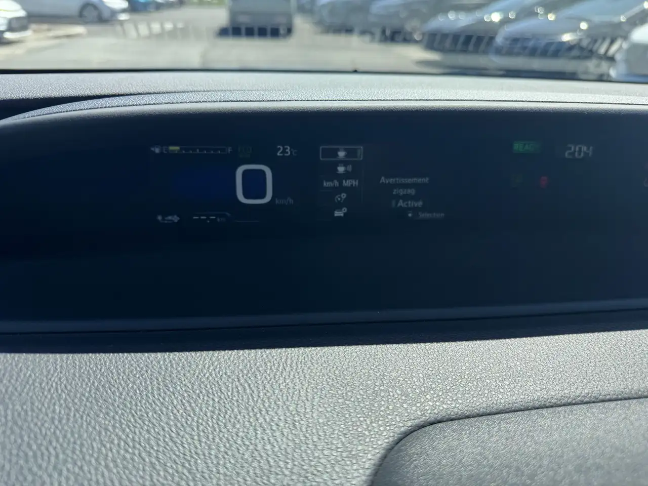 Toyota Prius Prime снимка Toyota Prius Prime