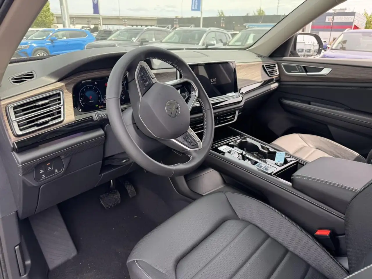 Volkswagen Atlas снимка Volkswagen Atlas