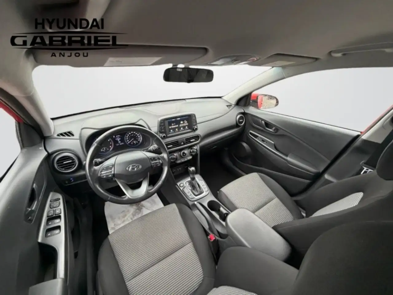 Hyundai KONA снимка Hyundai KONA