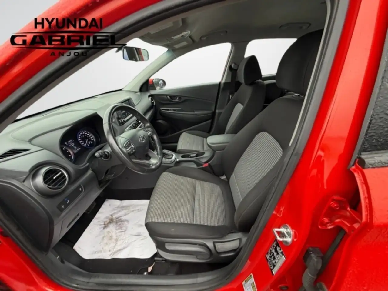 Hyundai KONA снимка Hyundai KONA