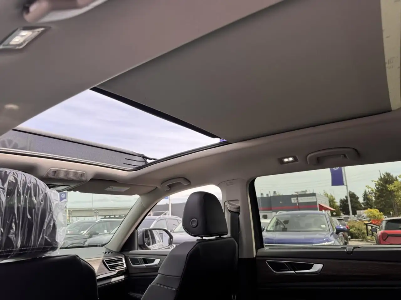 Volkswagen Atlas снимка Volkswagen Atlas