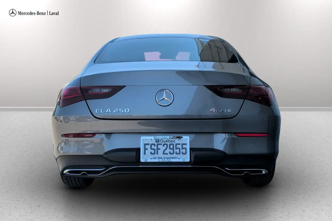 Mercedes-Benz CLA снимка Mercedes-Benz CLA