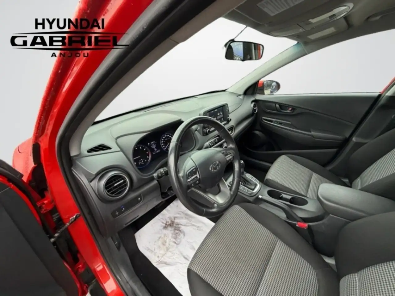 Hyundai KONA снимка Hyundai KONA