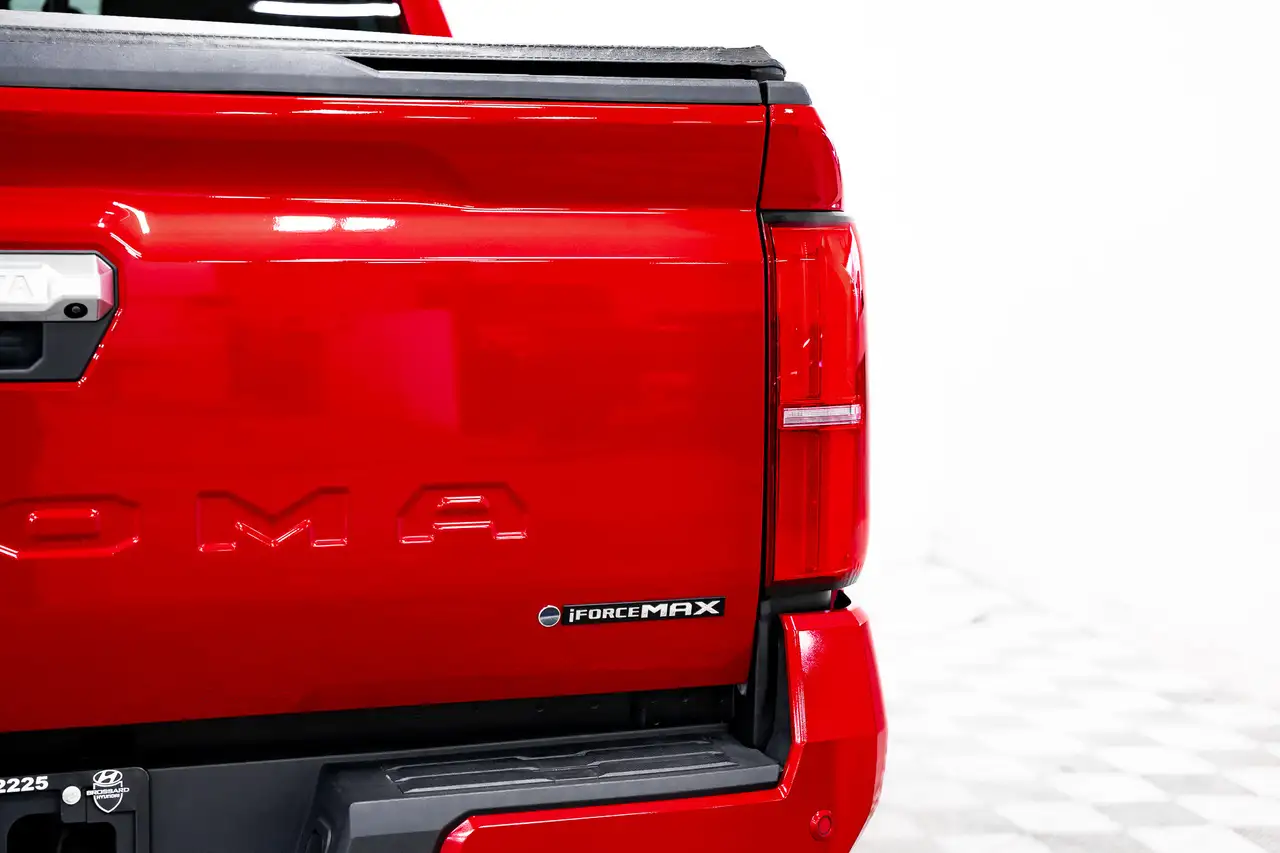 Toyota Tacoma снимка Toyota Tacoma