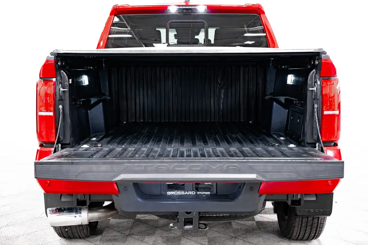 Toyota Tacoma снимка Toyota Tacoma